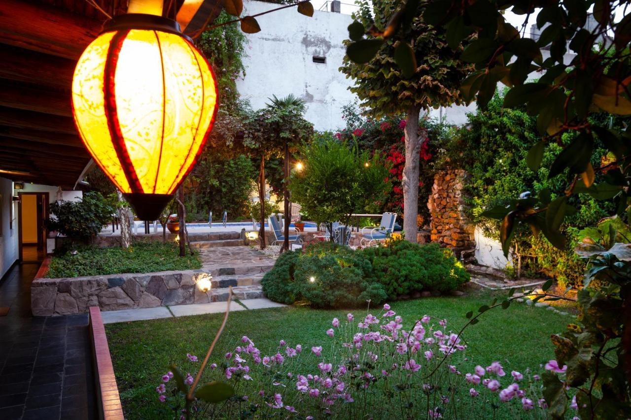 Posada De Rosas Мендоса Екстер'єр фото